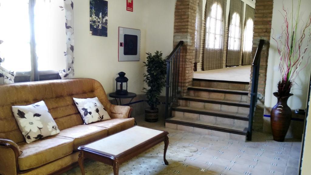 Hotel Hospedería Convento de Santa Clara Palma del Río Exterior foto