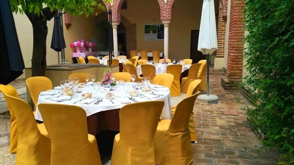 Hotel Hospedería Convento de Santa Clara Palma del Río Exterior foto